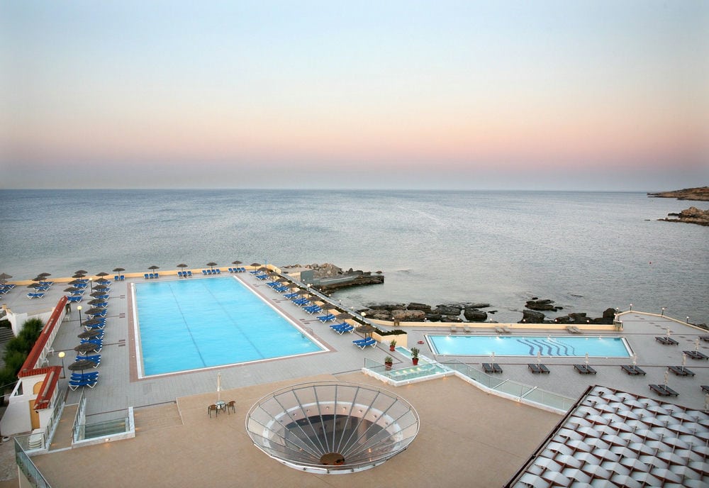 EDEN ROC RESORT HOTEL AND BUNGALOWS