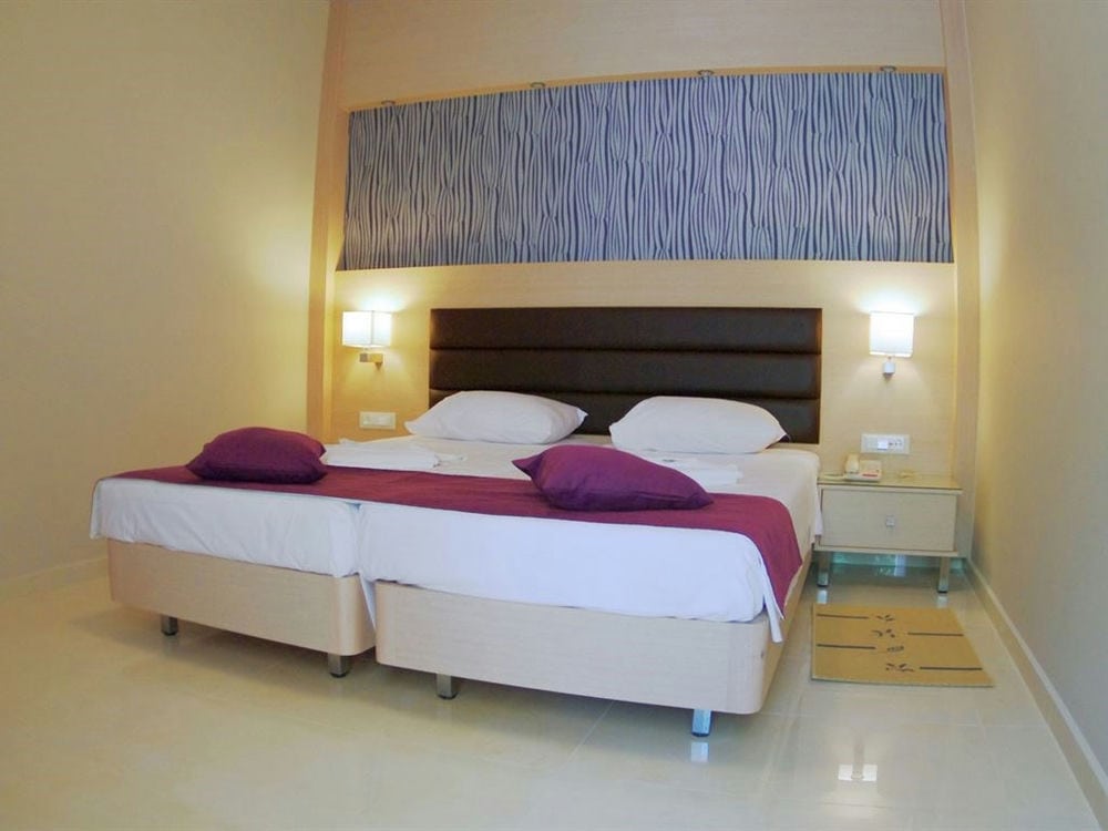 ELEFTHERIA HOTEL