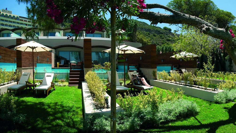ELITE SUITES BY RHODES BAY
