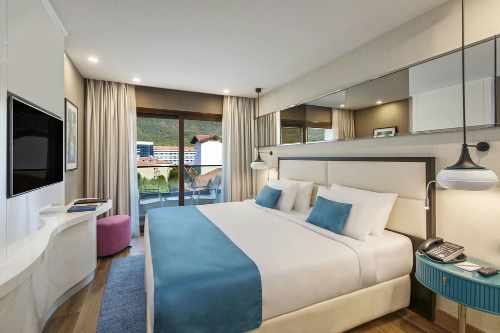 ELITE WORLD HOTEL
