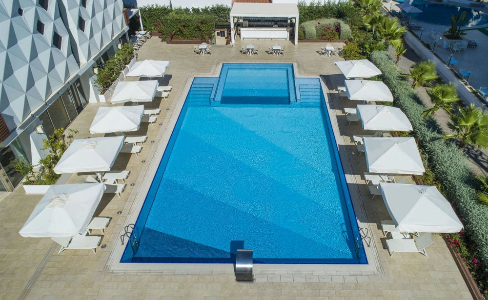 ELITE WORLD HOTEL