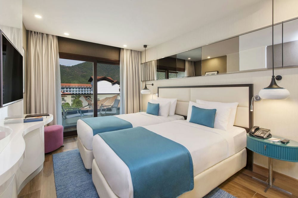 ELITE WORLD HOTEL