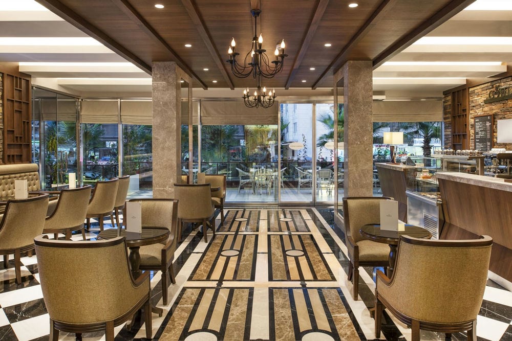 ELITE WORLD HOTEL