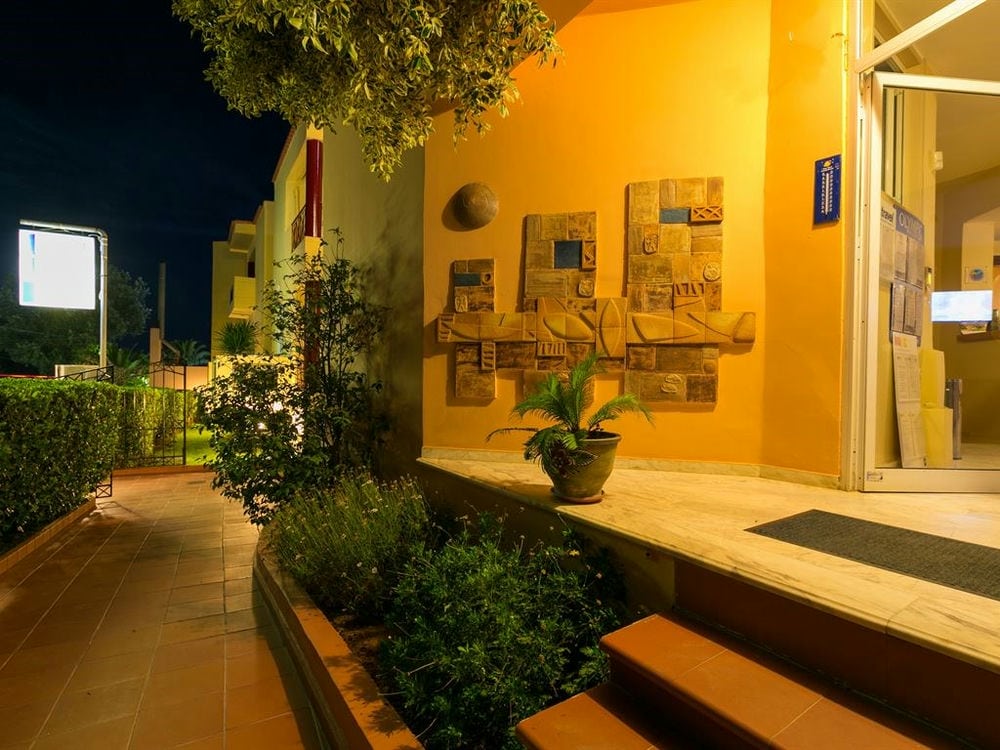 ELOTIA HOTEL