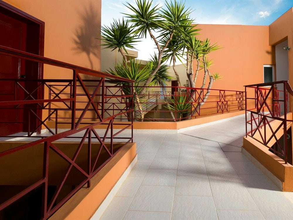 ELOTIA HOTEL