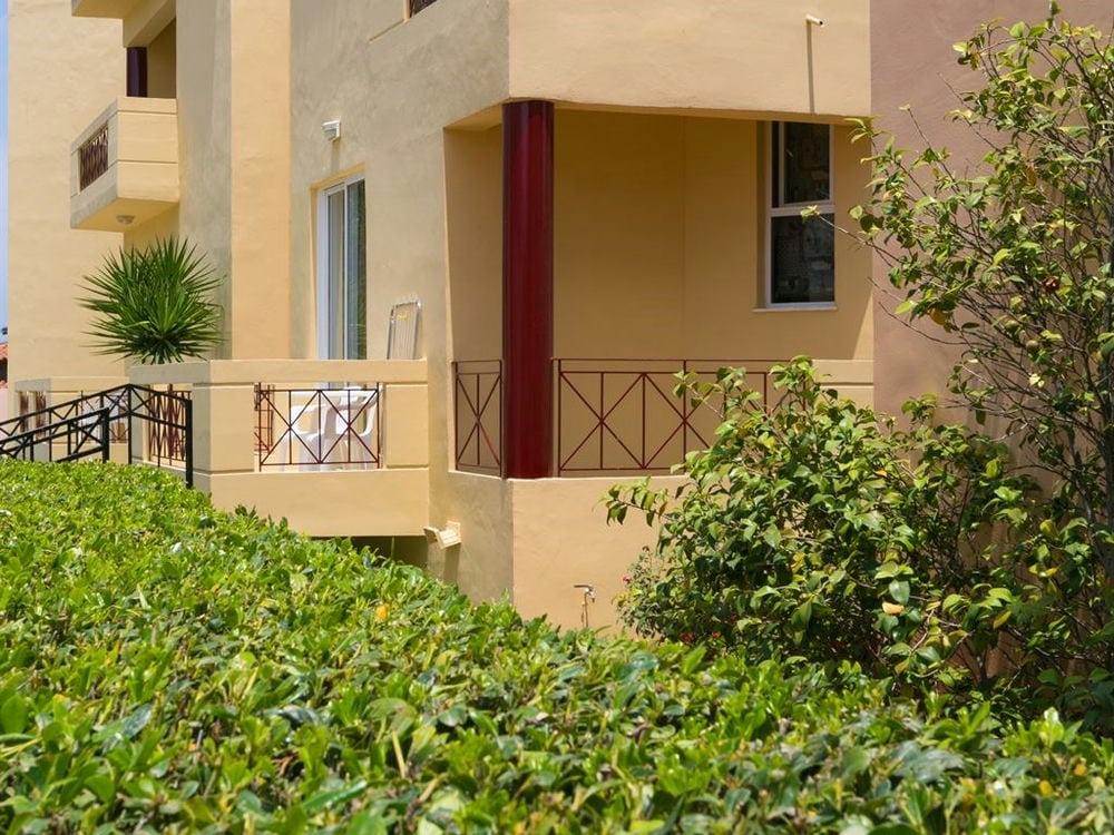 ELOTIA HOTEL