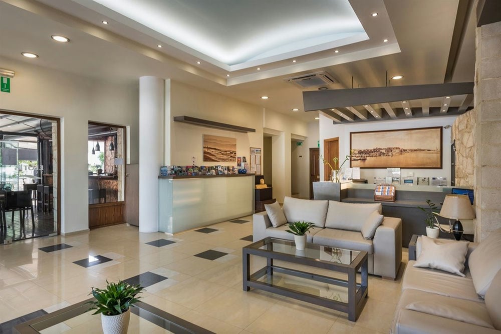 ELOTIS SUITES
