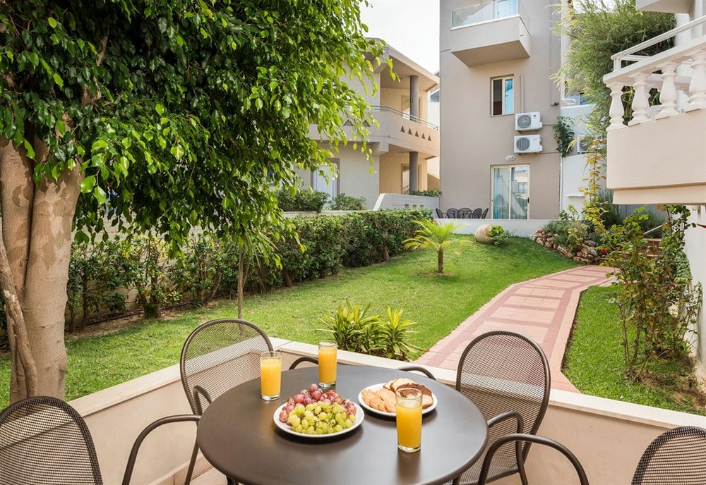 ELOTIS SUITES