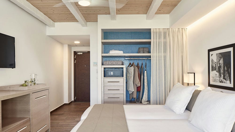 ESPEROS VILLAGE BLUE & SPA