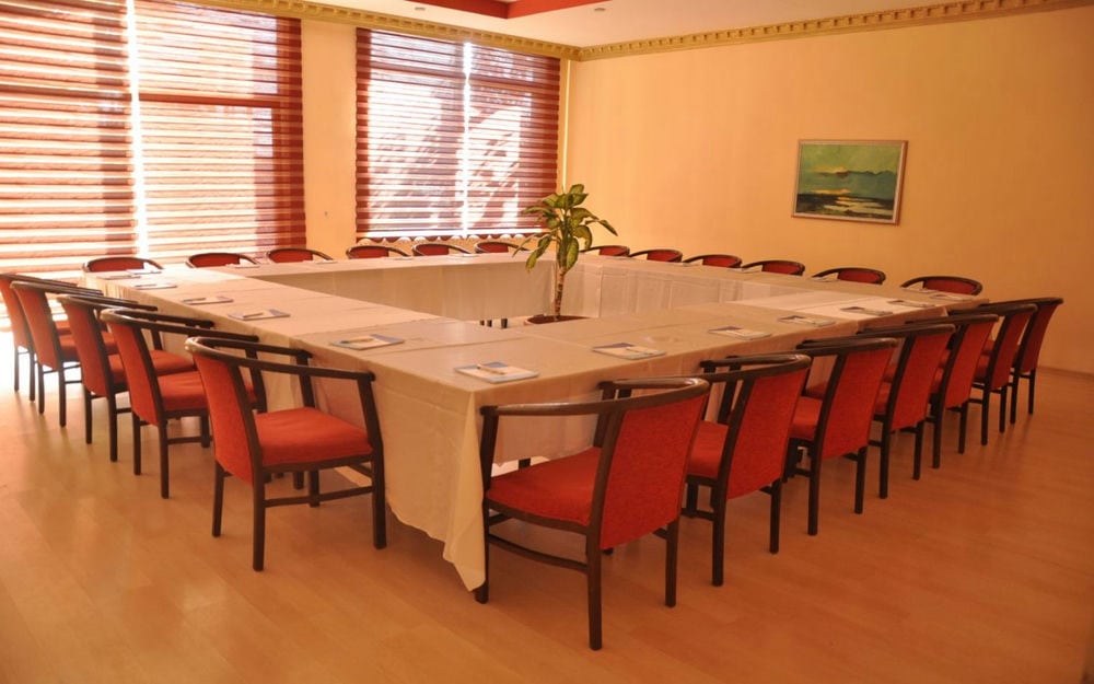FIRST CLASS HOTEL