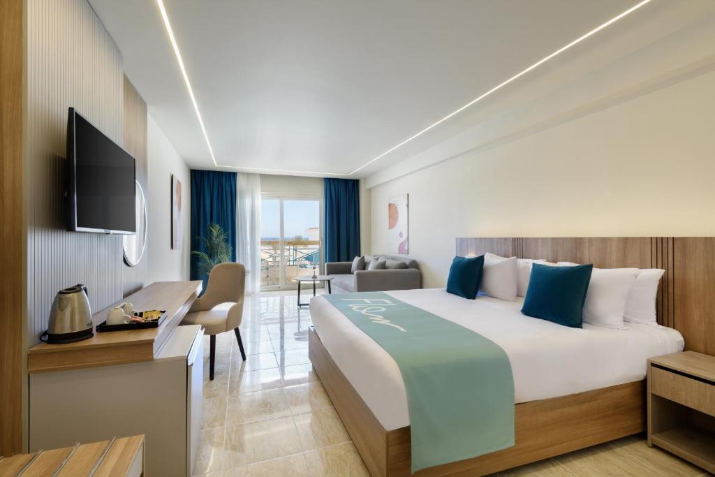 FLOW SPECTRUM RESORT SAHL HASHEESH