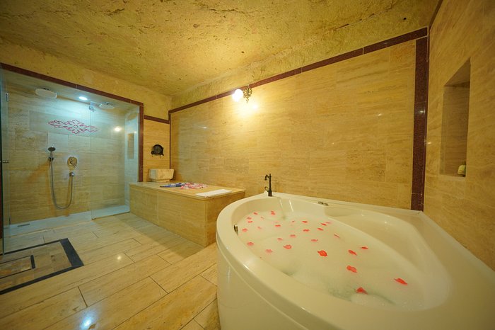 FOSIL CAVE HOTEL