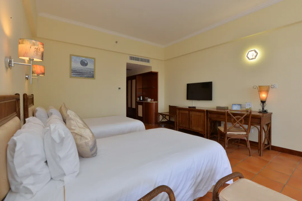 Golden Palm Resort 
