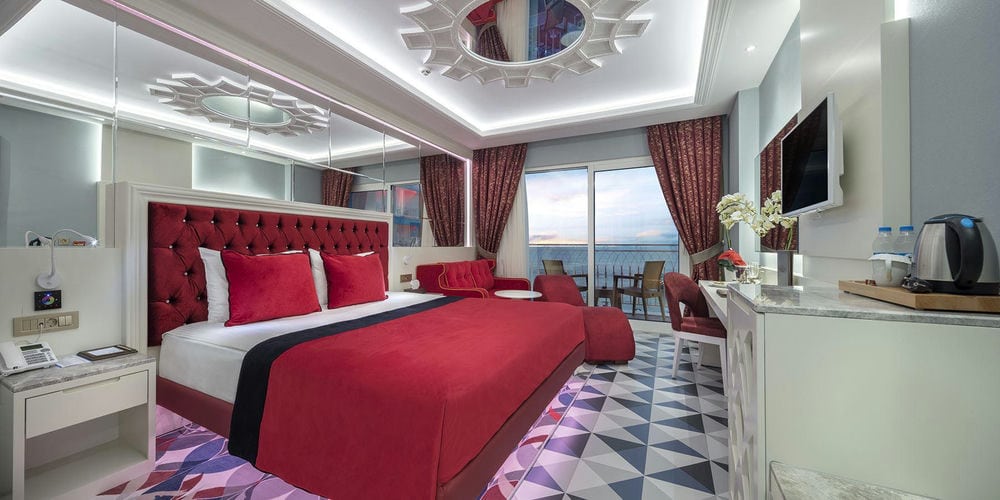 GRANADA LUXURY BEACH