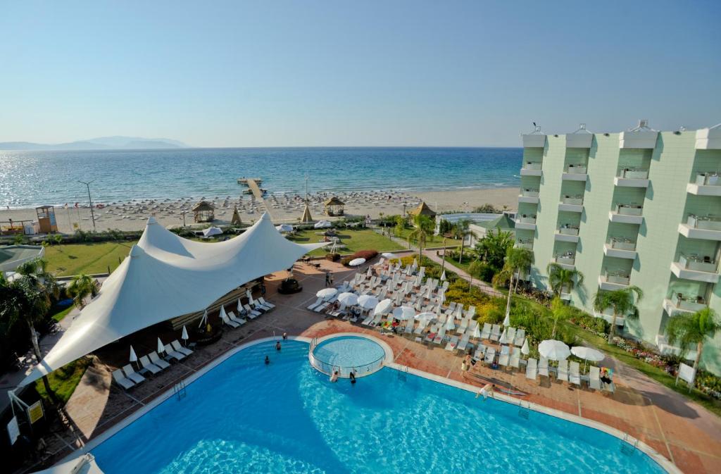 GRAND BELISH
