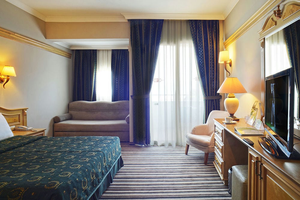 GRAND CETTIA HOTEL