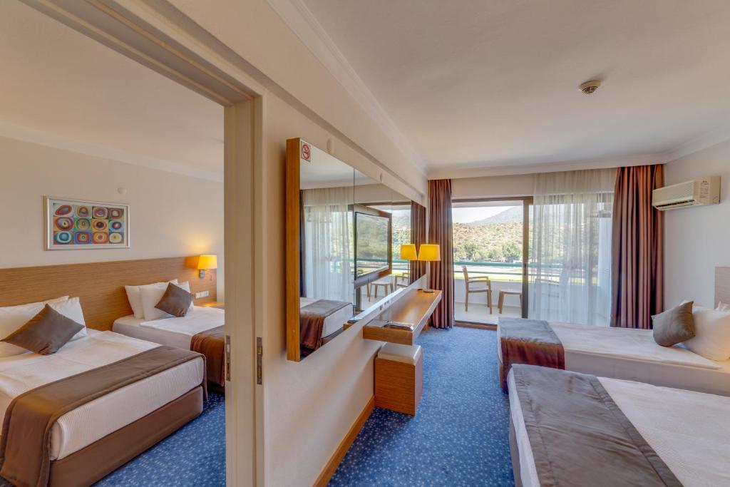 GRAND EFE CLUB HOTEL