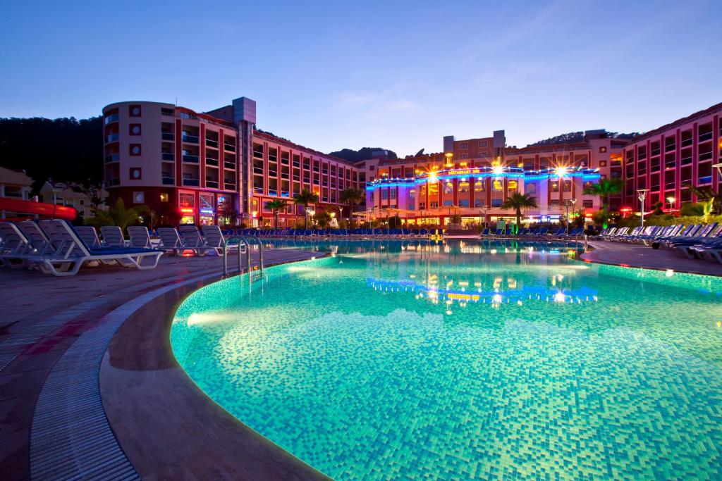 GREEN NATURE RESORT