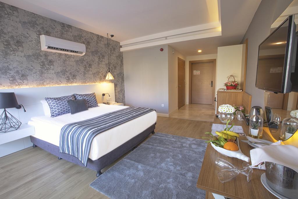 GREENWOOD SUITES RESORT 