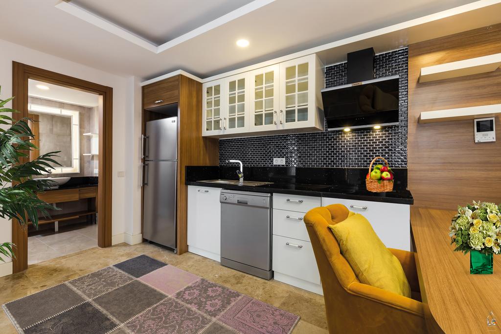 GREENWOOD SUITES RESORT 