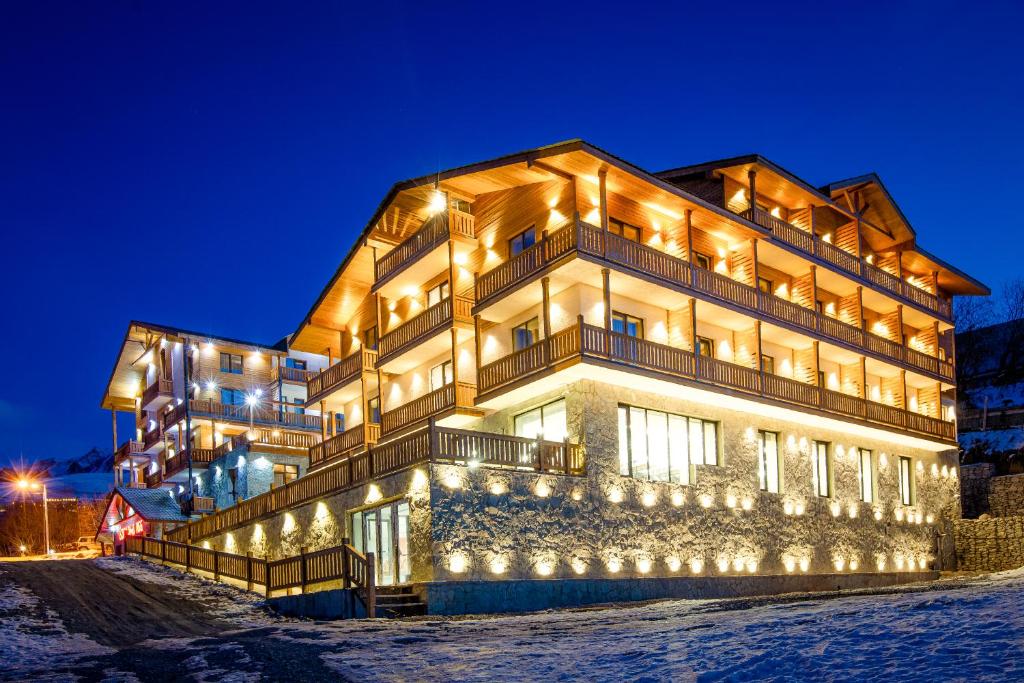 GUDAURI INN