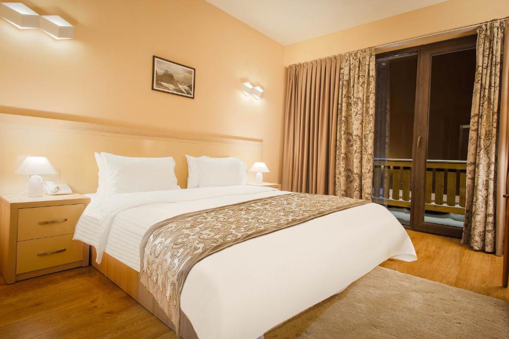 GUDAURI INN