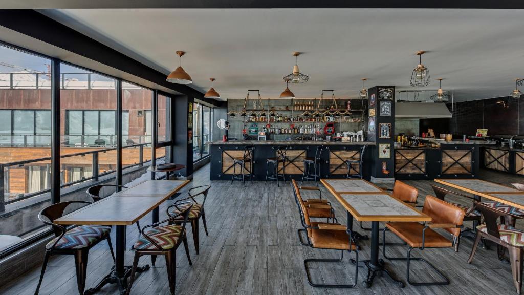 GUDAURI LOFT