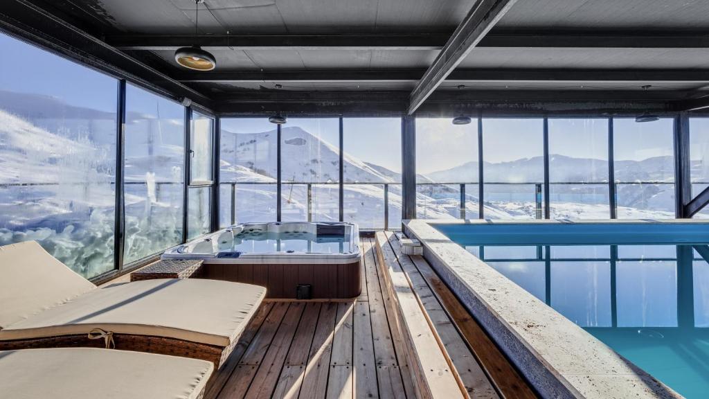 GUDAURI LOFT