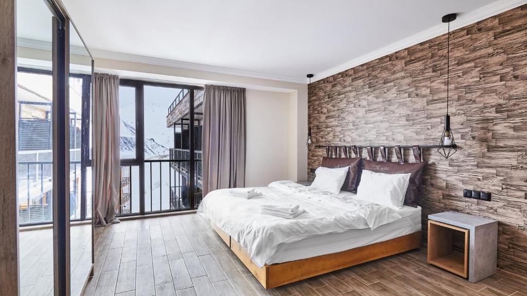 GUDAURI LOFT