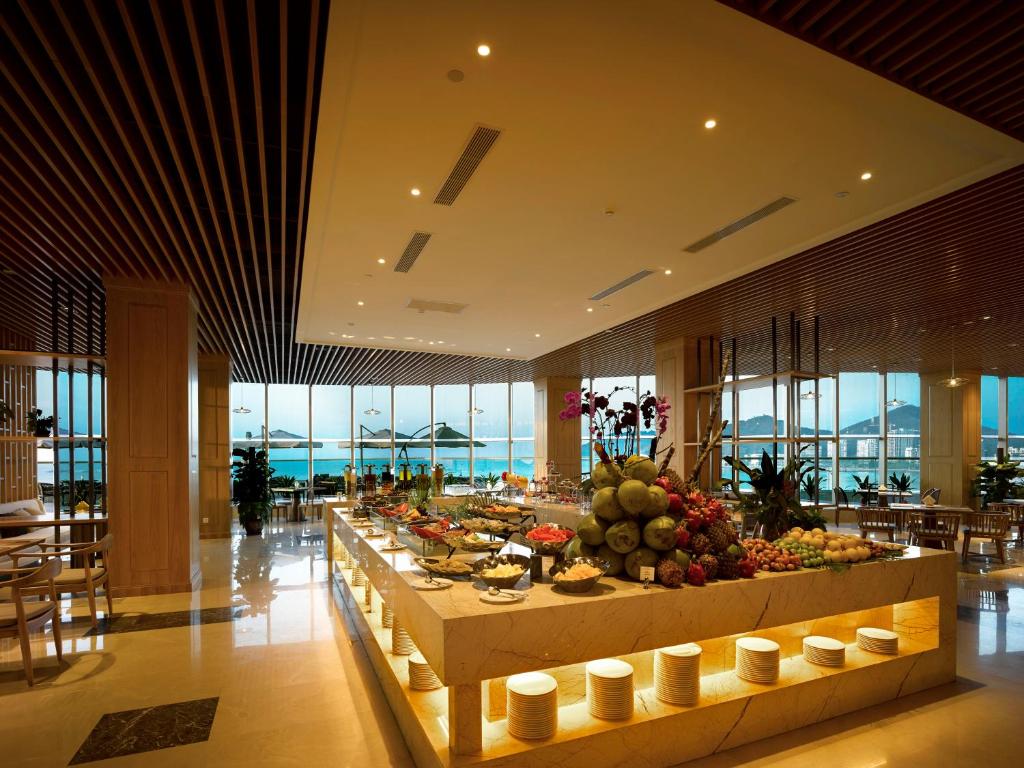 Harman Hotel Sanya (HB, FB - set menu) 