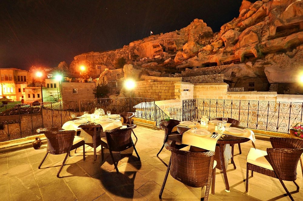 HAS CAVE KONAK