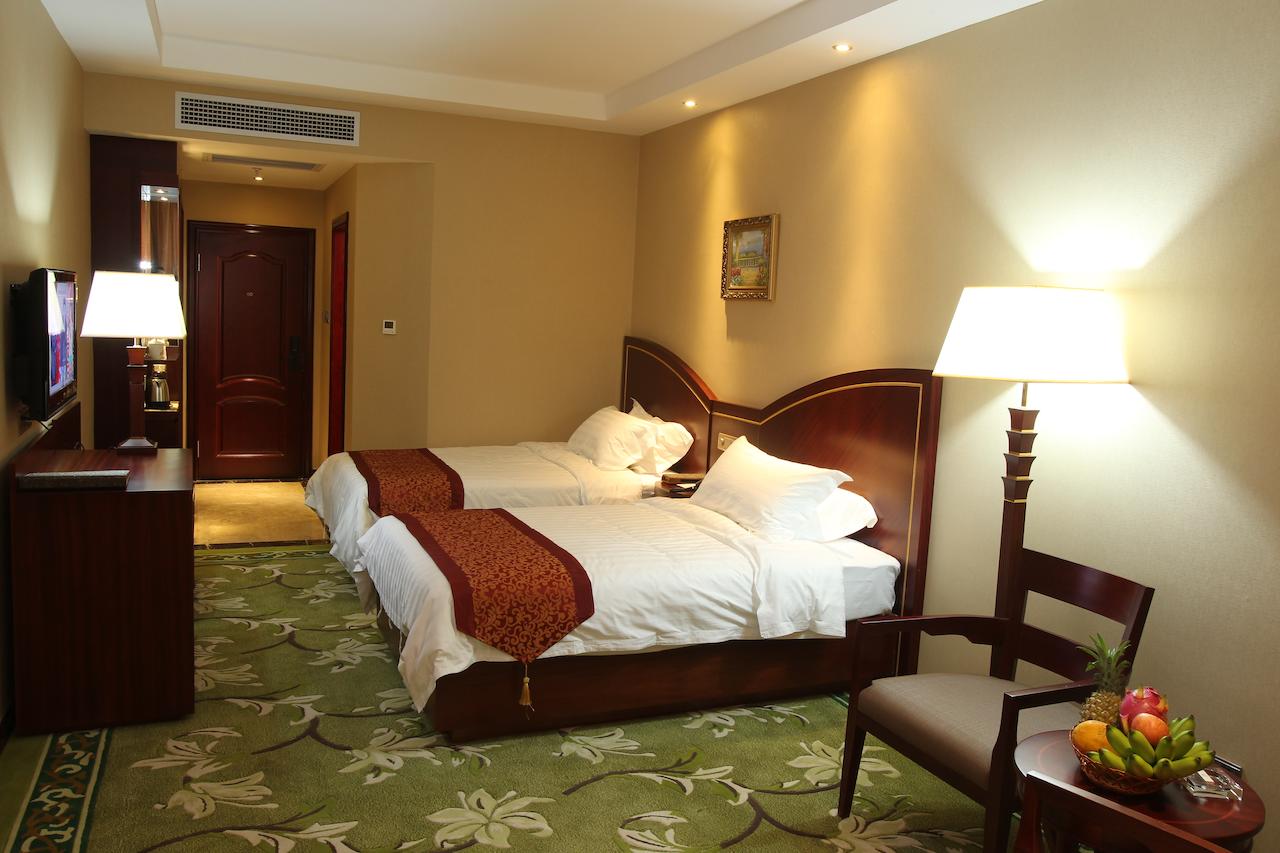 Hawaii Hotel
