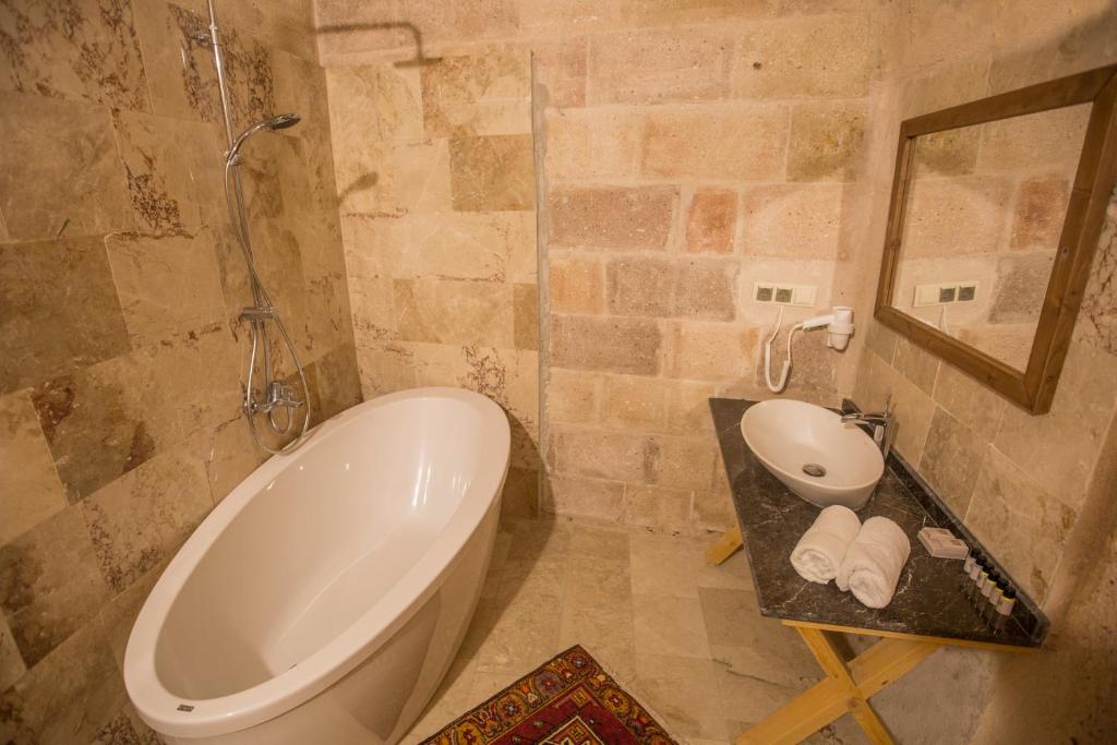 HELIKE CAVE HOTEL