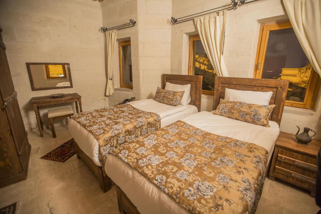 HELIKE CAVE HOTEL