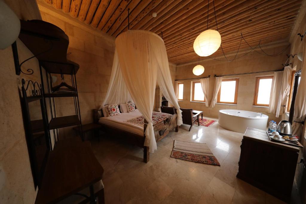 HELIKE CAVE HOTEL