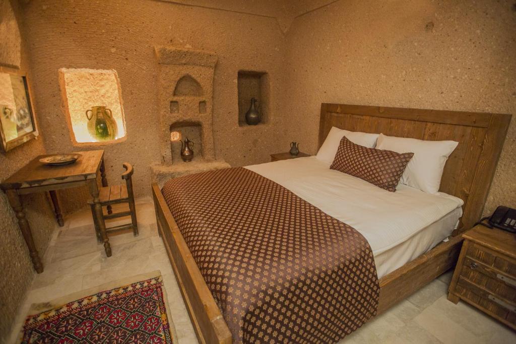 HELIKE CAVE HOTEL