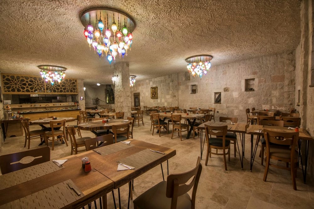 HERA CAVE SUITES
