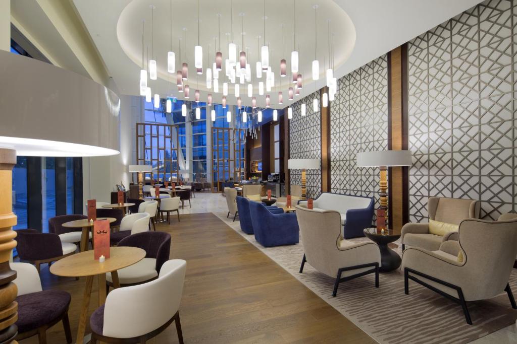 HILTON
