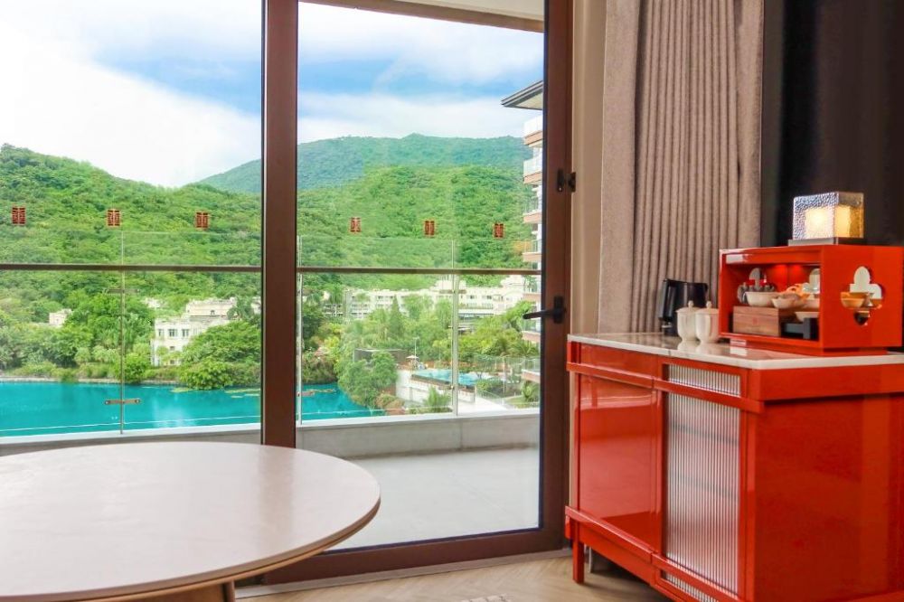HUALUXE Sanya Yalong Bay Resort 