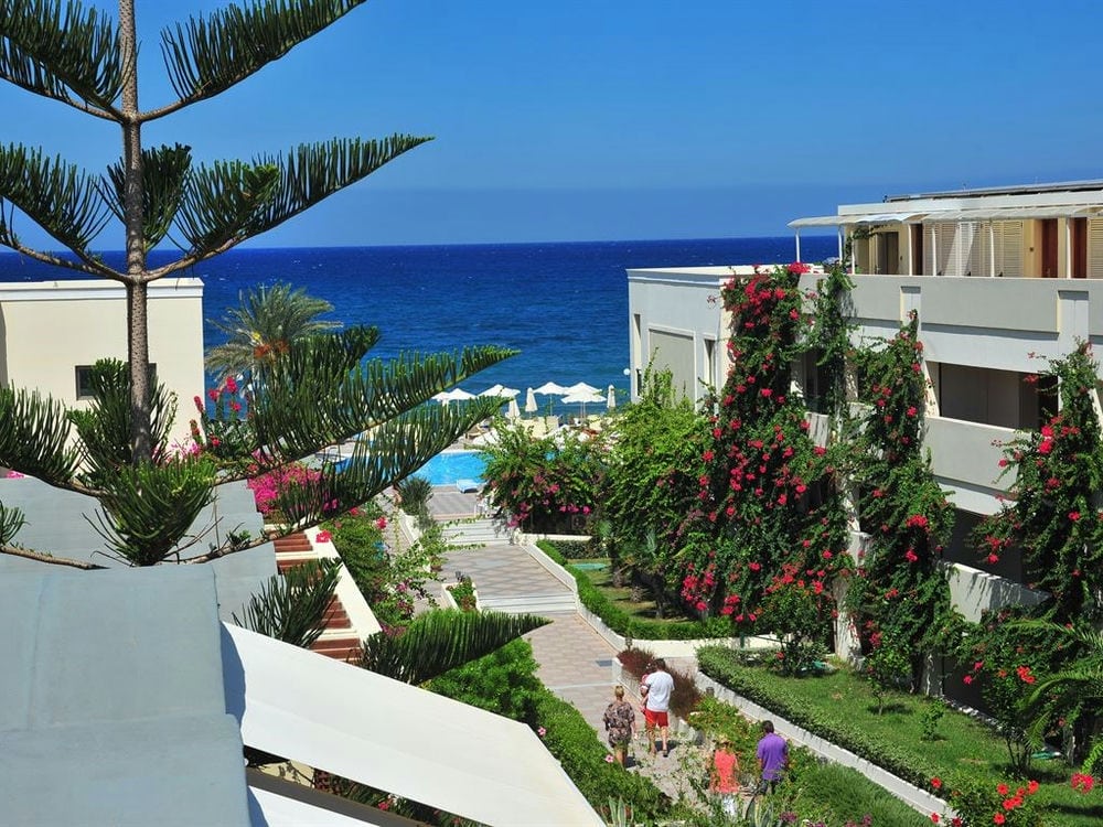 HYDRAMIS PALACE BEACH RESORT