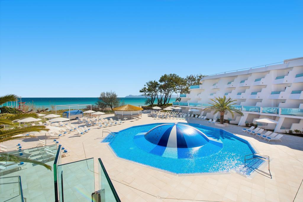 IBEROSTAR WAVES PLAYA DE MURO
