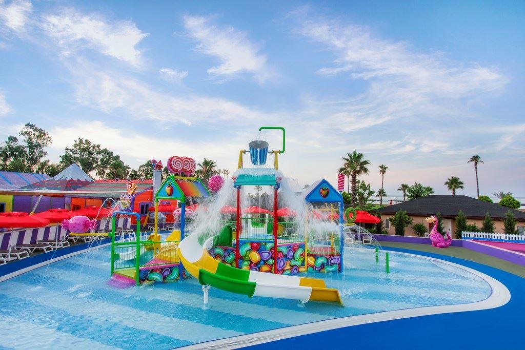 IC HOTELS SANTAI FAMILY RESORT 