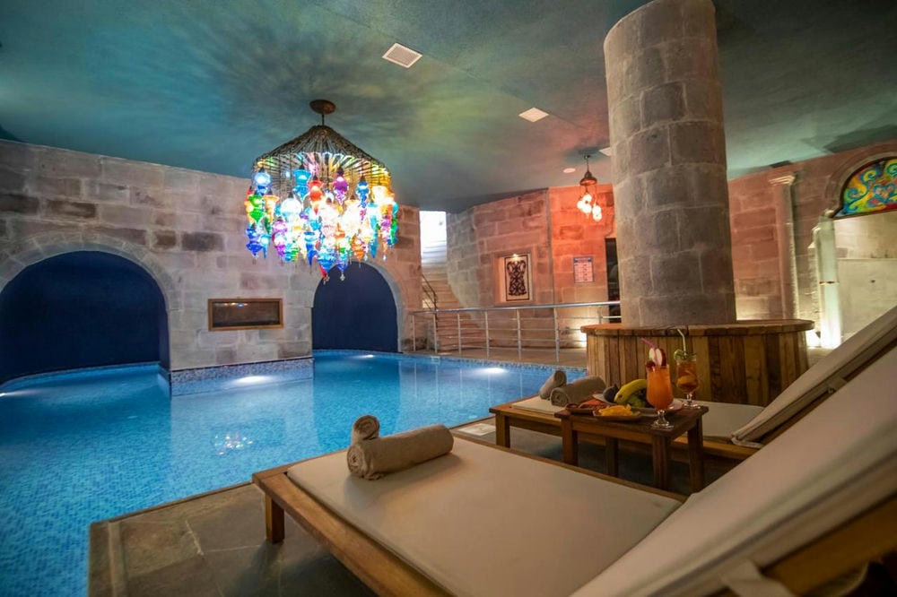 IMPERIAL CAVE SUITES AND SPA