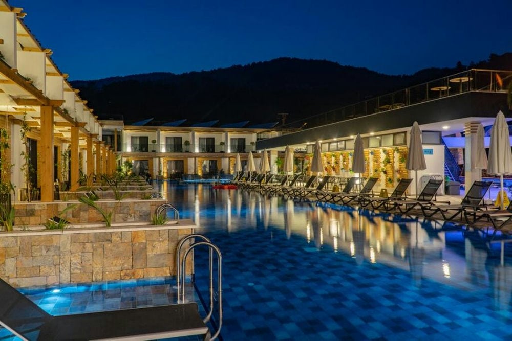 L HOTEL SARIGERME