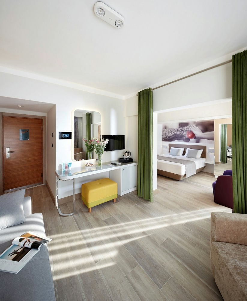 LALILA BLUE SUITES