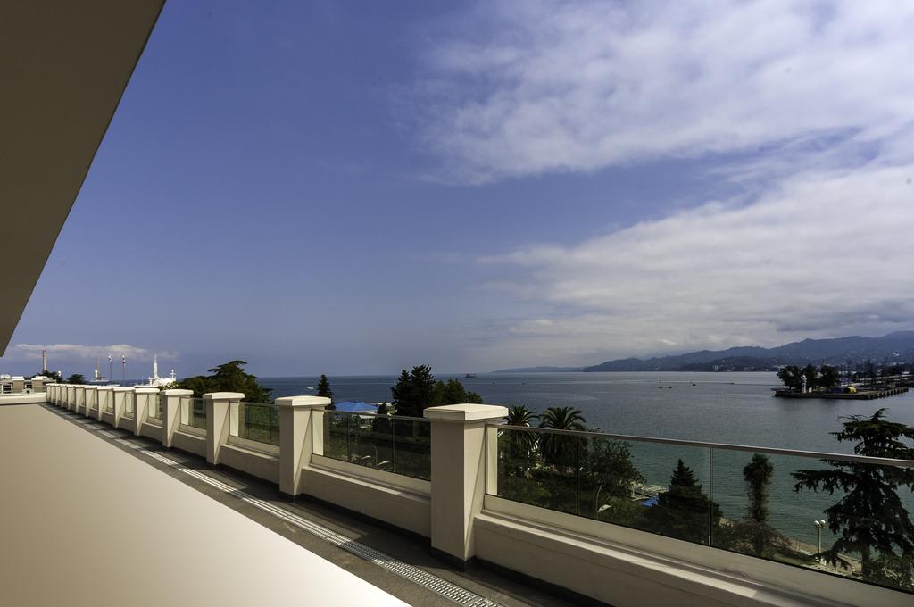 LE PORT APART HOTEL