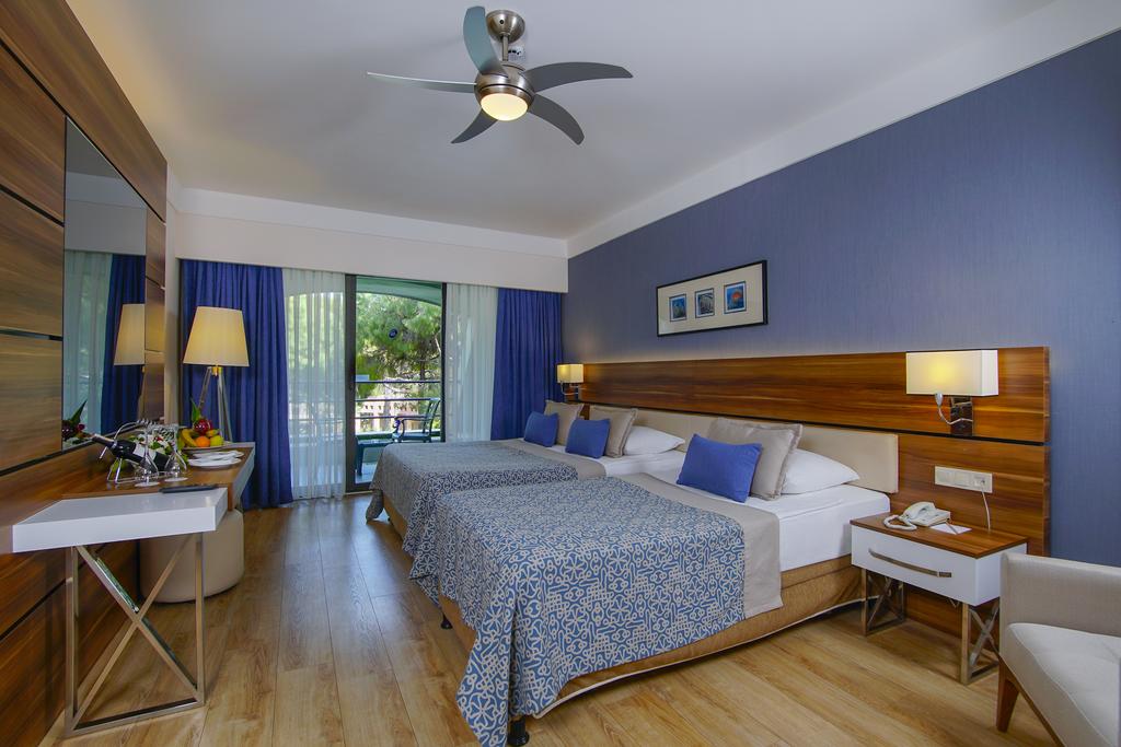 LIMAK ATLANTIS DE LUXE HOTEL
