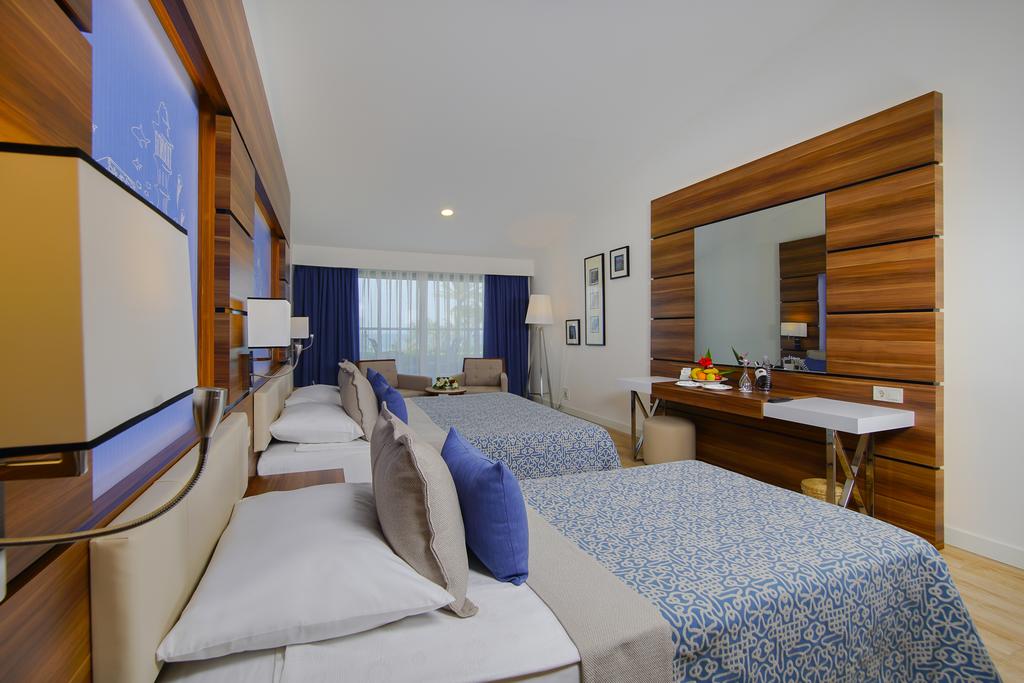 LIMAK ATLANTIS DE LUXE HOTEL
