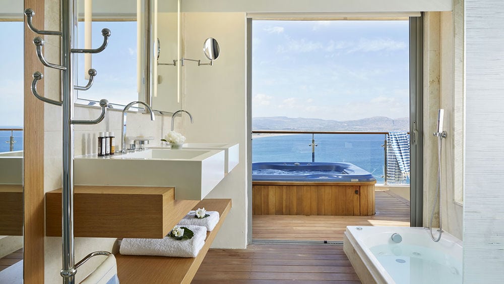 LINDOS BLU LUXURY HOTEL & SUITES