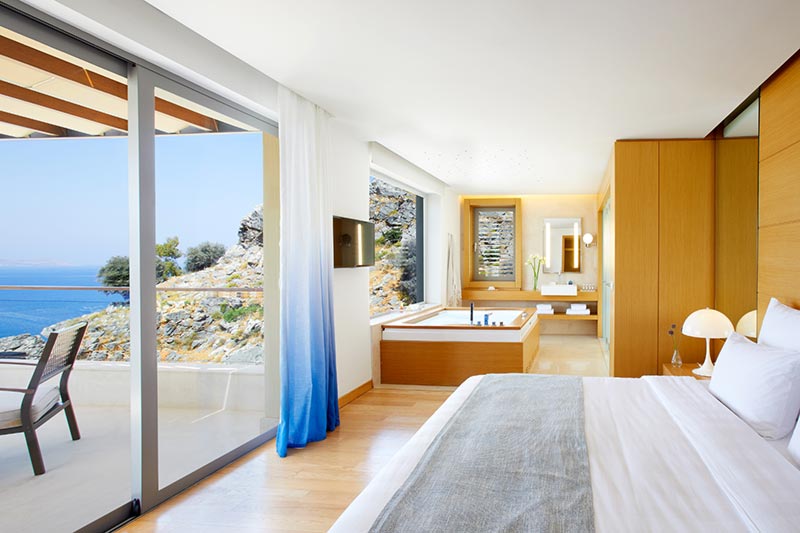LINDOS BLU LUXURY HOTEL & SUITES